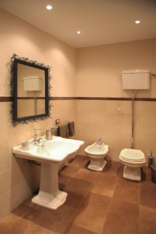 A Casa Di Ludo - Apartments & Short Lets Catania Bilik gambar